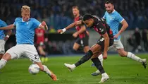 Gol Isaksen Bawa Lazio Tundukkan AC Milan 1-0