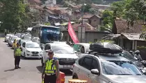 Dilalui 98.000 Kendaraan Hari Ini, Jalur Nagreg Macet
