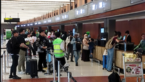 H-1 Lebaran, Pergerakan Pemudik di Bandara Soetta Masih Tinggi