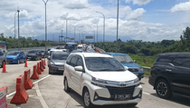 Jalur ke Sukabumi Membeludak, Exit Tol Bocimi Padat sejak Pagi