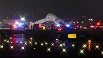 Pilot dan Kopilot Tewas Saat Air Canada Tabrak Truk Damkar di New York