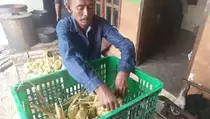 Tradisi Kupatan Seusai Lebaran, Permintaan Ketupat di Blitar Melonjak