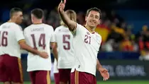Mikel Oyarzabal Cetak 2 Gol, Spanyol Gilas Serbia 3-0