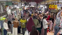 Jurus Ampuh Berburu Oleh-oleh Murah di Pasar Beringharjo Yogyakarta