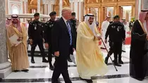 Heboh, Trump Klaim Arab Saudi Kini Harus Bersikap Baik dan Menjilat AS