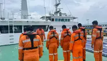 Kapal Nazila 05 Tenggelam di Pulau Taliabu, 27 Awak Terombang-ambing
