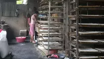 Harga Kedelai Naik, Perajin Tahu Tempe di Mataram Kecilkan Ukuran