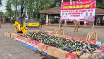 Ribuan Miras Dimusnahkan, Walkot Serang Sebut Hasil Razia Ramadan