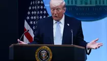 Trump Ungkap Kronologi Penyelamatan Dramatis Pilot F-15 di Iran
