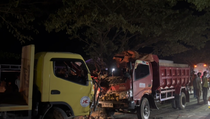 1 Tewas dalam Kecelakaan Adu Banteng Bus Borlindo dan Truk