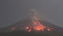 Merapi Luncurkan 29 Guguran Lava dengan Ketinggian Mencapai 1,8 Km