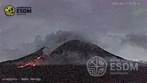 Merapi Luncurkan Awan Panas 2 Km, Warga Diminta Waspada
