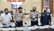 Polisi Selidiki Penemuan 22 Kg Kokain di Pantai Sumenep