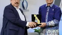 Kepala BPOM Raih Penghargaan Kepemimpinan Pengawasan Obat Nasional