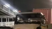 Truk Kontainer Tabrak Minibus di Daan Mogot, JPO Taman Kota Jebol