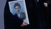 Jawab Rumor Kesehatan Pemimpin Iran, Putin Klaim Terima Pesan Mojtaba