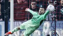 Maarten Paes Clean Sheet, Ajax Taklukkan NAC Breda