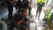 Geger! Kuli Bangunan Temukan Granat Saat Gali Septiktang di Cirebon