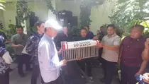 Terima Kunjungan 3 Co-Founder Sungai Watch, Jokowi Dapat Kado Ini
