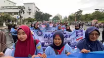 Buruh Perempuan di Jatim Minta Pemerintah Jamin Cuti Haid-Melahirkan