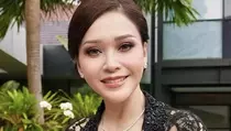 Maia Estianty Ungkap Kado Spesial untuk Cucu Pertama dari Al Ghazali
