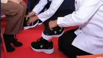 Politik-Hukum Terkini: Polemik Sepatu Sekolah Rakyat