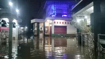 Banjir Masih Rendam Cipondoh, 210 Warga Terpaksa Mengungsi