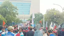 Demo di Kemenaker, Buruh: Hapus Outsourcing!