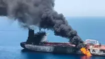 Militer AS Serang Kapal Tanker Iran di Selat Hormuz