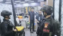 Alasan Pengerahan Brimob Saat Gerebek Markas Judol di Hayam Wuruk