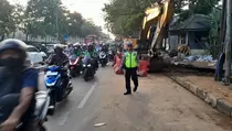 Proyek Pipa Air Bersih Picu Kepadatan di Jalan TB Simatupang