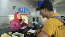 Rupiah Melemah, Segelintir Orang Diuntungkan tetapi Mayoritas Tertekan
