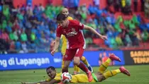 Persebaya Hajar Semen Padang 7-0, Tavares Tetap Waspada