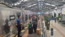 Libur Panjang Berakhir, 13.831 Penumpang Padati Stasiun Pasar Turi
