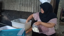 Harga Kedelai Naik, Perajin Tahu di Denpasar Tetap Bertahan
