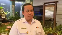 Terdampak Demo Hari Ini, Kereta Api Jarak Jauh Berhenti di Jatinegara