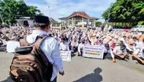 Ribuan Guru Honorer Ponorogo Tuntut Akses Dapodik Dibuka