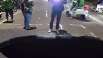 Lenteng Agung Lumpuh, Warga Soroti Jalan Rusak Tak Diperbaiki