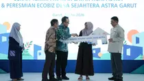 Astra Serahkan Rumah Layak Huni dan Luncurkan EcoBiz Desa Sejahtera Astra di Garut