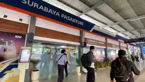Libur Waisak dan Iduladha, Stasiun Pasar Turi Dipenuhi 8.801 Penumpang