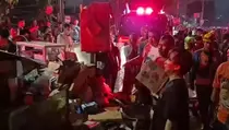 Situasi Mencekam Pasar Jiung Saat Api Terus Membesar
