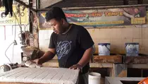 Nilai Tukar Rupiah Melemah, Ukuran Tahu di Bantul Menciut