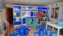 Melemahnya Rupiah Berimbas pada Harga Air Galon Isi Ulang di Parepare