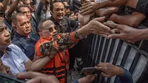 Sidang Perdana Bupati Pati Nonaktif Sudewo di Semarang