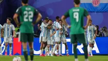Hattrick Messi Dibayangi Kontroversi Tekel ke Pemain Aljazair