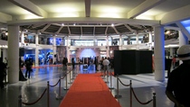 Red Carpet Terpanjang Untuk Premiere Film Dilema