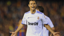 QPR Boyong Carvalho dari Madrid