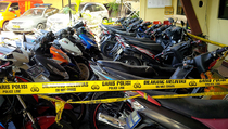 Curi Motor, Bocah 13 Tahun Bonyok Dihajar Warga