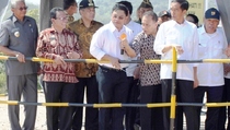 Di NTT, Semen Langka dan Listrik Sering Mati