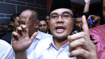 Polri: Penanganan Kasus Aceng Tak Terkait Statusnya